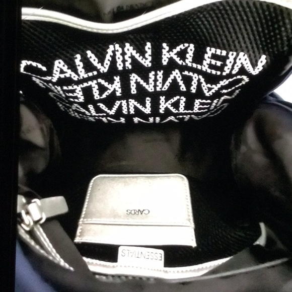 Calvin Klein navy blue backpack with pockets for water bottles - Picture 3 of 10